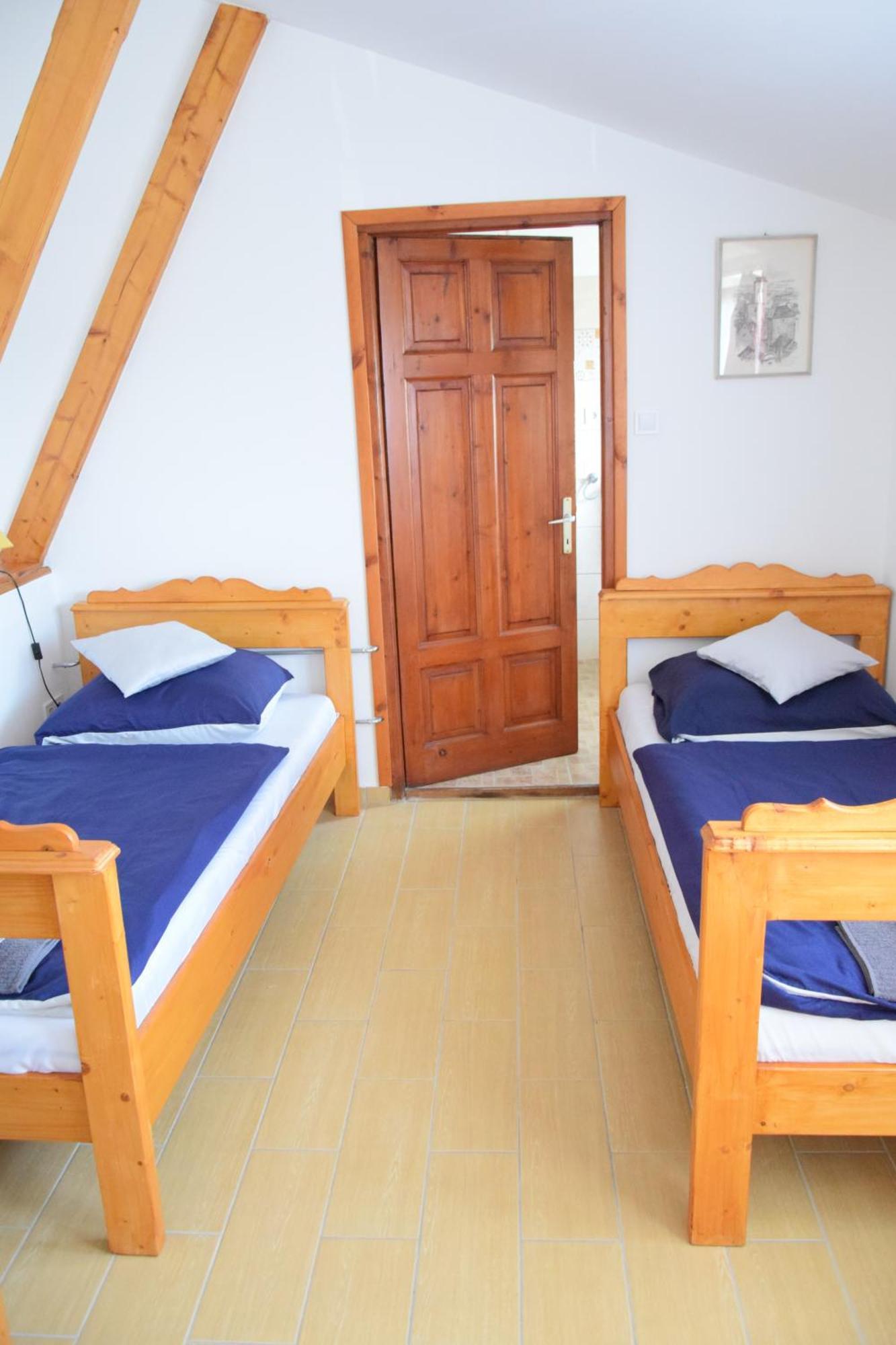 Apartamento Anna Apartman Maroslele Exterior foto